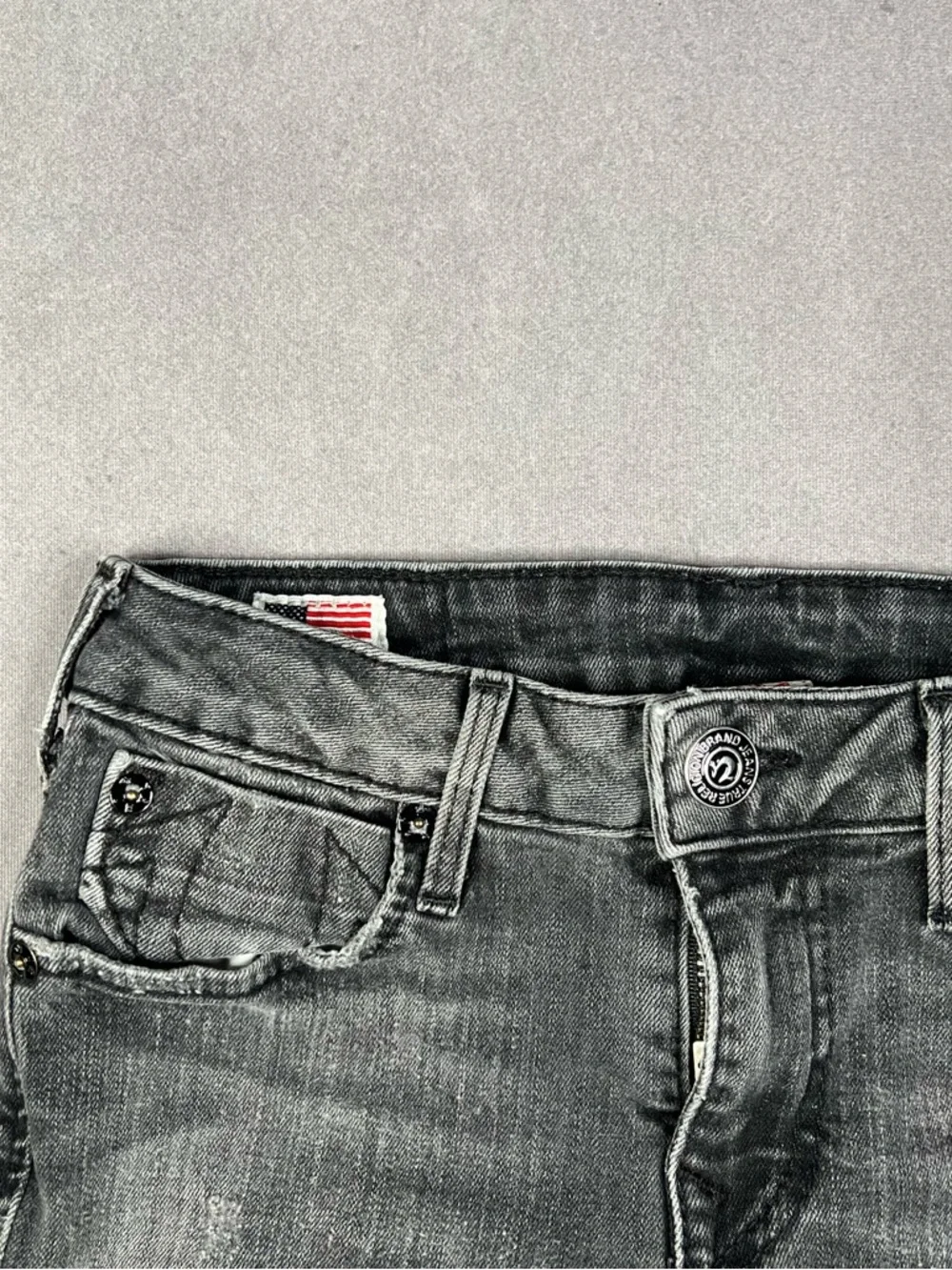Classic Women's Black Washed Straight Jeans - Picture 3 of 4